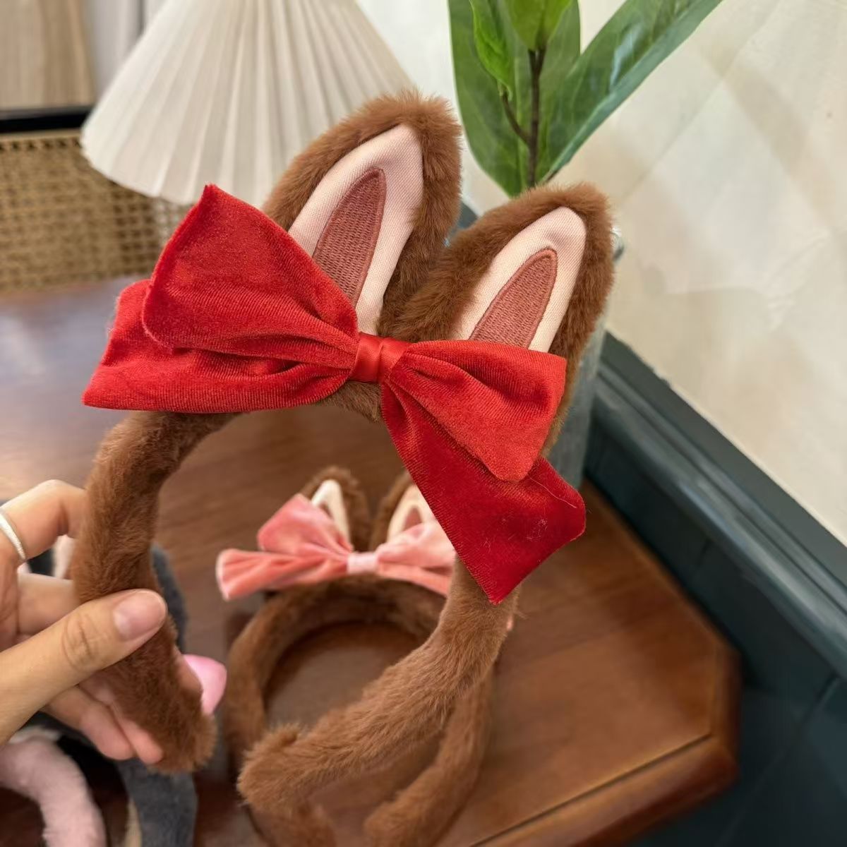 Nuevo hermoso amor tridimensional oso cabello red de peluche rojo dibujos animados orejas lavar la cara cabello red adornamiento para el cabello rojo al por mayor