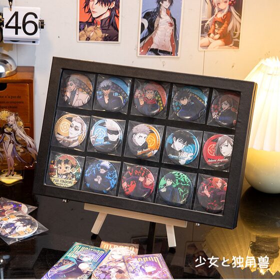 Tabletop storage box sealed waterproof and dustproof transparent standing card peripheral brooch metal badge millet display box