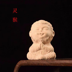 Wooden Small Monkey Handheld Item from Evergreen Boxwood, Bookshelf Ornament, Desk Decoration Plate, Craftsmanship Manufacturer Wholesale