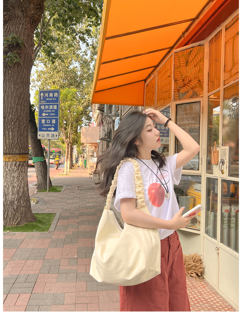 A new large-capacity women's single-shoulder bag with cross-border fashion and simplicity, a fresh and artistic crossbody bag, and a student commuting bag undefined