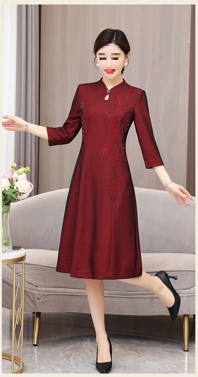 Red With An Elegant And Sophisticated Feel, Suitable For Mother Of The Bride At A Banquet, Autumn Style Wedding Dress,_ecoleips.com