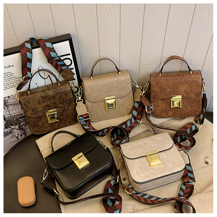 Women's Medium Pu Leather Marble Classic Style Lock Clasp Handbag display picture 5