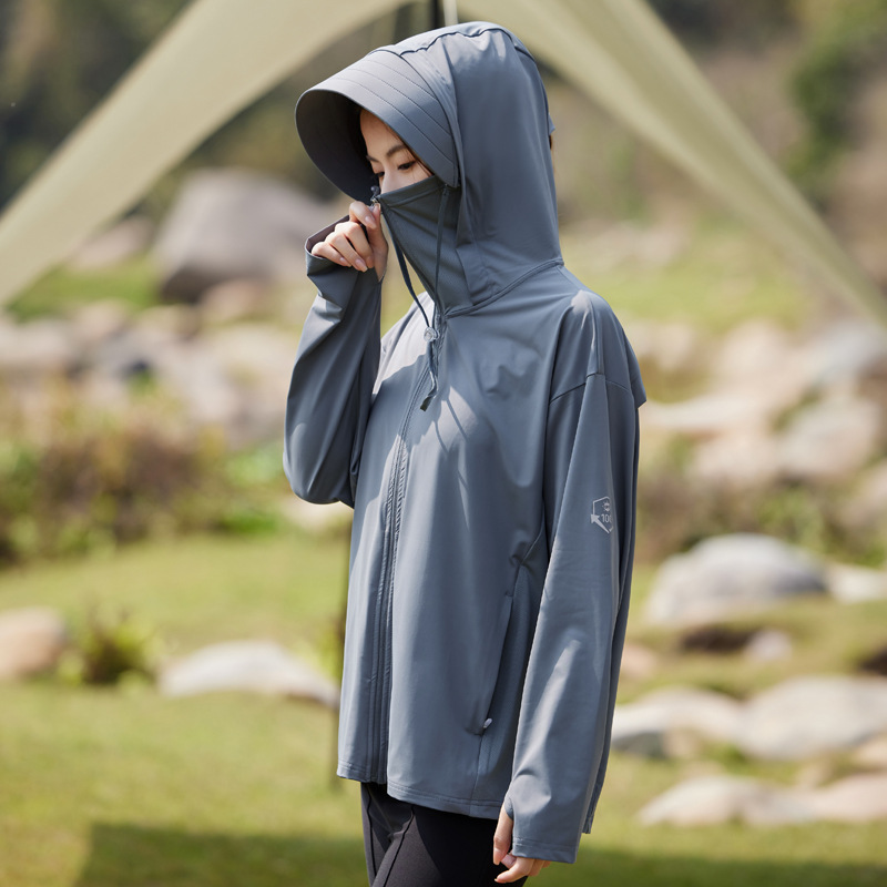 Dark gray#Female