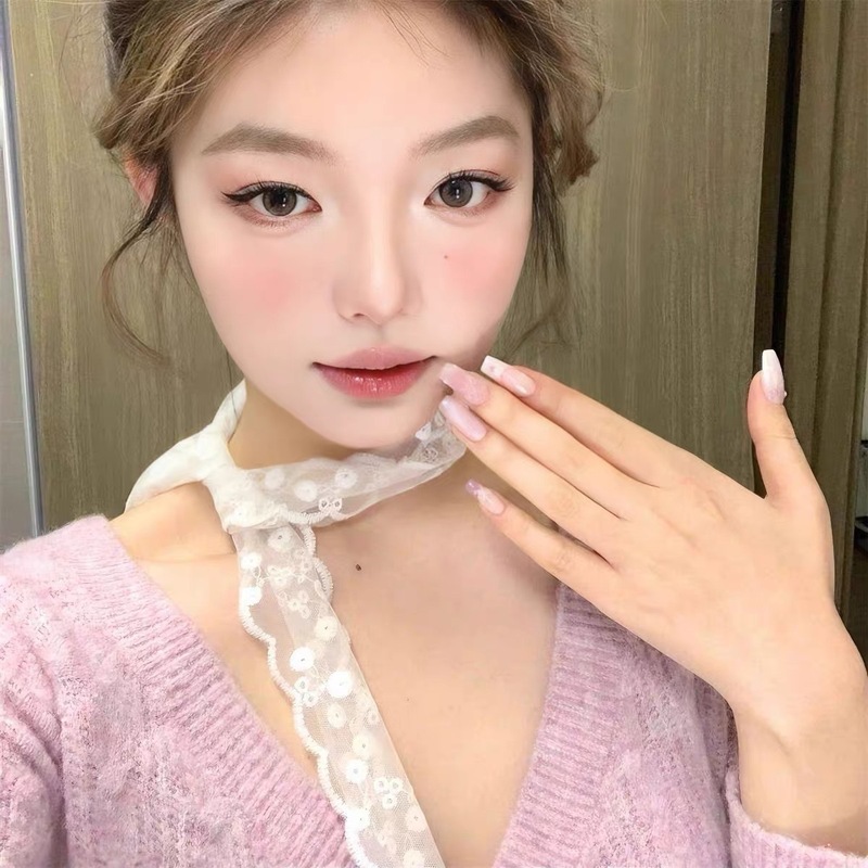 韓国insレースの女性春の高級感があります。|undefined