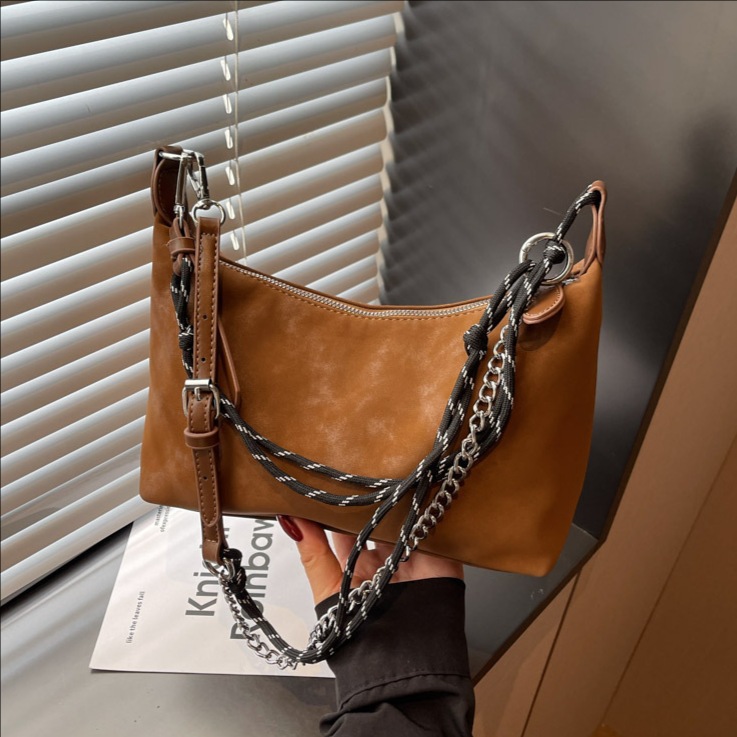 Bolsas de mujer transfronterizas retro bolsas de brazo de aire extranjero para mujeres otoño y invierno 2025 nueva moda bolsas de hombro casuales simple mochila
