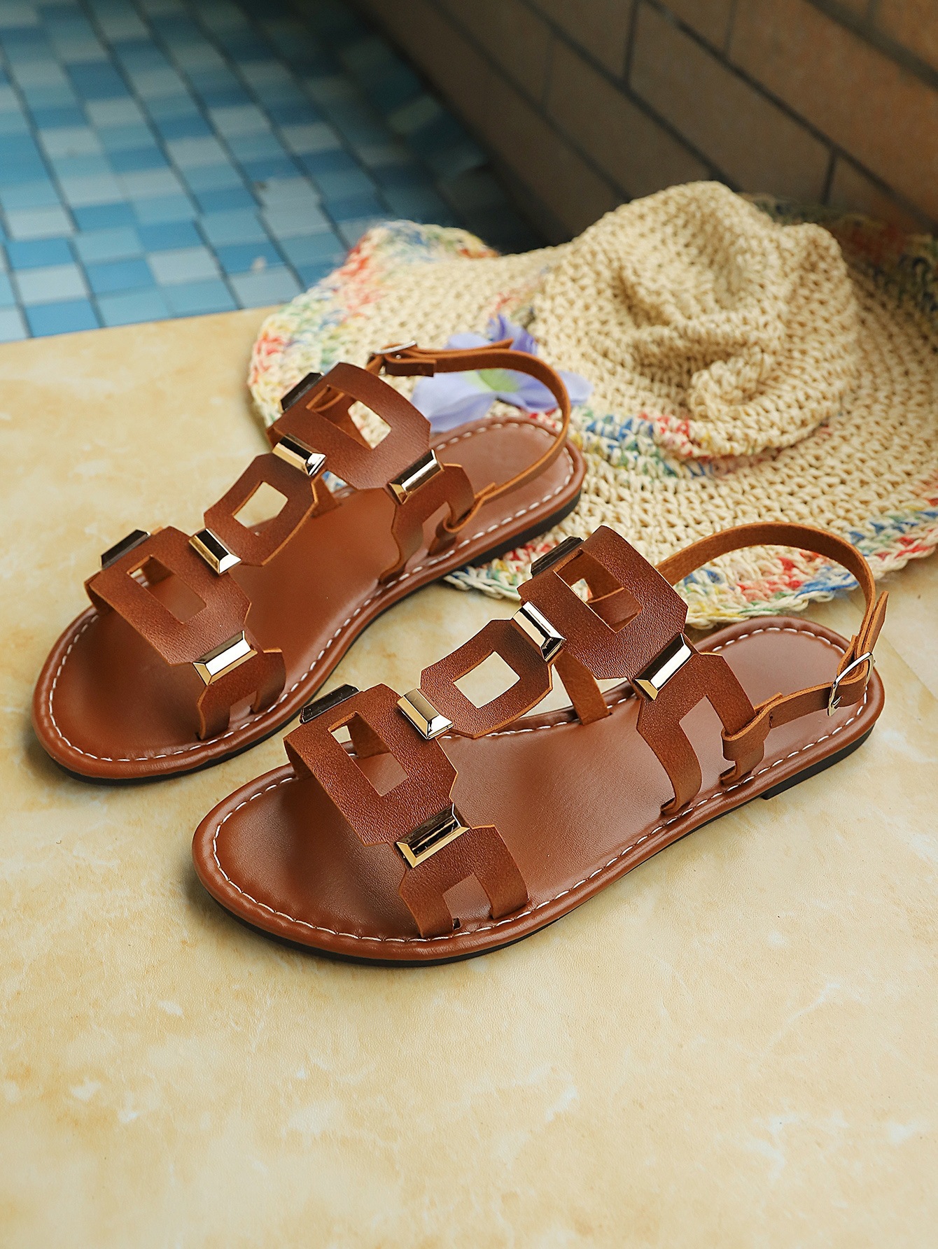 In-stock Flat Metal Beach For Women, 2026 Summer New Large Size Casual Open-toe Sandals Wholesale_vogvips.com