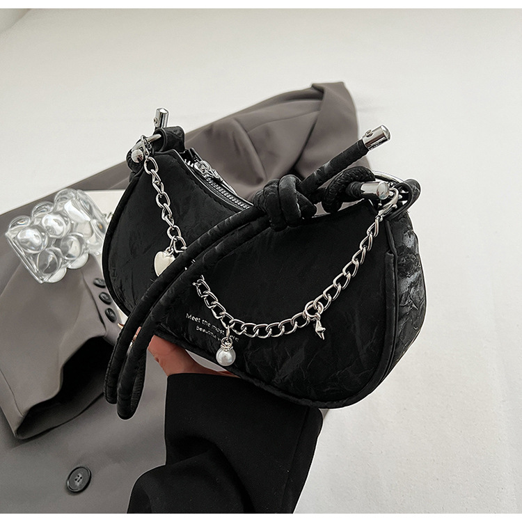 A stylish and stylish small handbag for ladies in 2025, a versatile and fashionable crossbody bag, a niche single-shoulder underarm bag for summer undefined