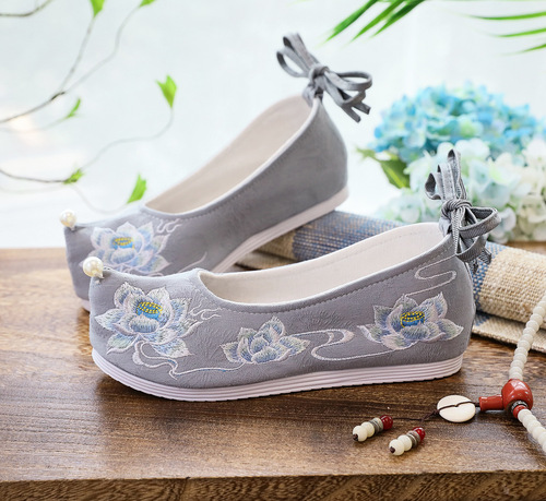 antique hanfu female shoes embroidered shoes inside bow shoes become warped head costume students