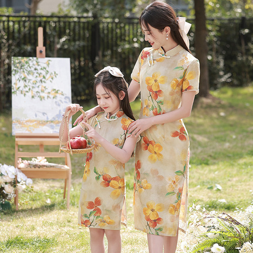 Parent-child outfit qipao for girls Mother Daughter floral Chinese dresses Parent Child Qipao Birthday photos Mother daughter Women's cheongsam