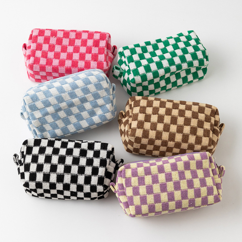 New plaid knitted wool checkerboard large-capacity makeup bag storage bag toiletry bag portable bag