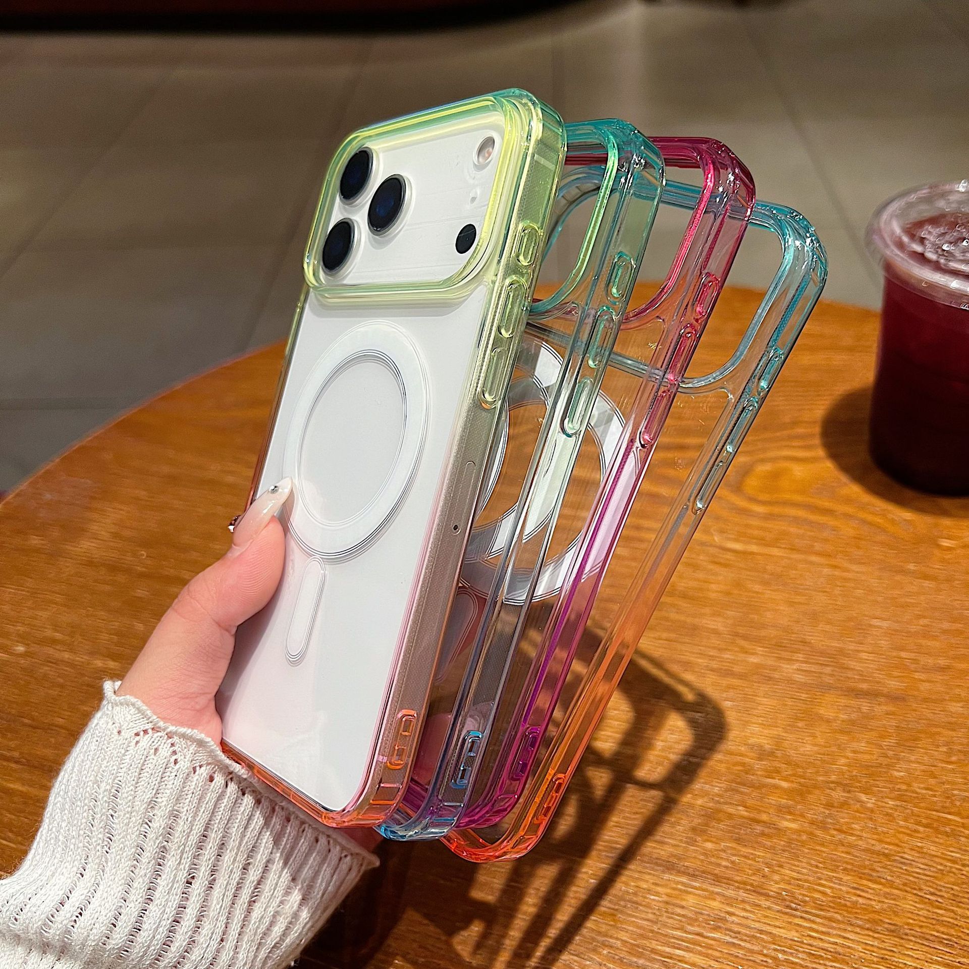 Aplicable a iPhone17Promax Gradient Magnetic Phone Case 15PRO Apple 16 Transparent Color Contraste Case 11