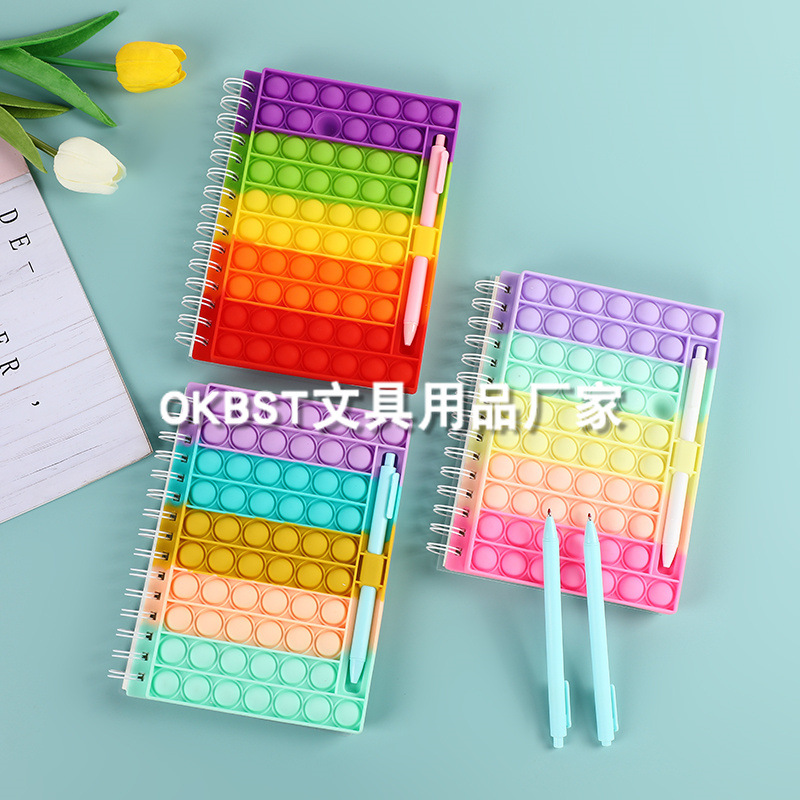 Nueva A5 Rainbow Mouse Killer Pioneer Notebook actualización pluma descompresión juguete descompresión burbuja al por mayor