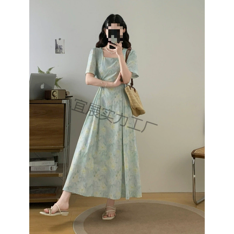 夏季大码复古法式方领碎花收腰裙子女气质显瘦连衣裙