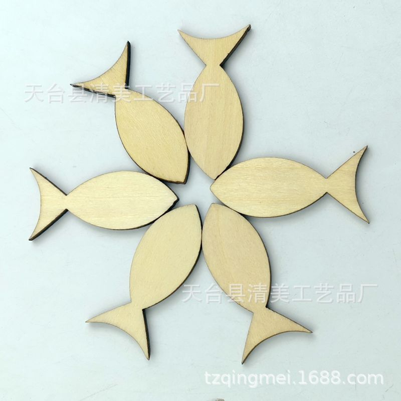 Pescado sólido de madera de 40*19mm Tablero de madera de tilo decorativo Pescado sólido 50 piezas por paquete