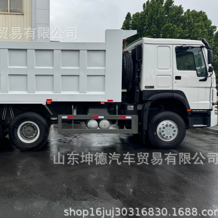 豪沃自卸车高强板5.6米大箱 6.2米大箱4.8米大箱带油缸