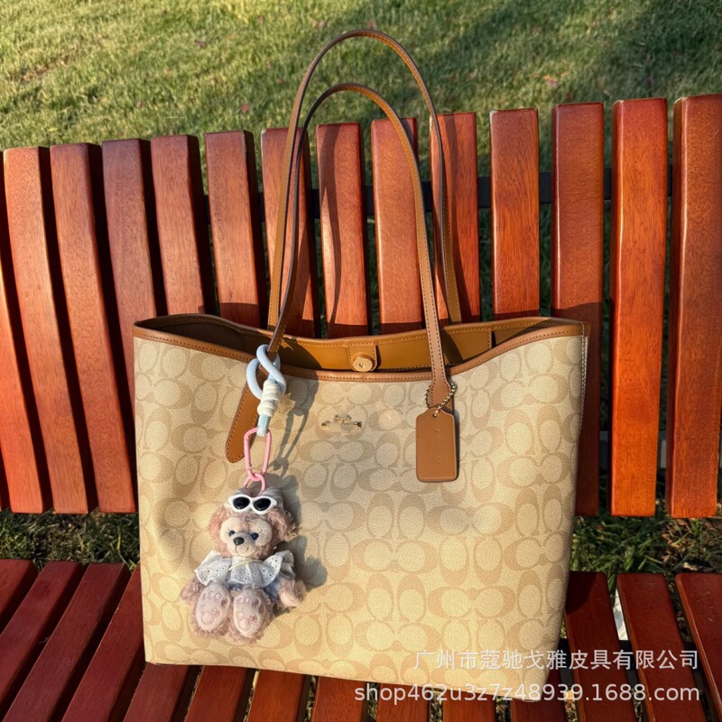 New Kou C Family City33 Tote Bag Genuine Leather Magnetic Buckle Shopping Bag Classic Presbyopic Commuter Bag Shoulder Handbag