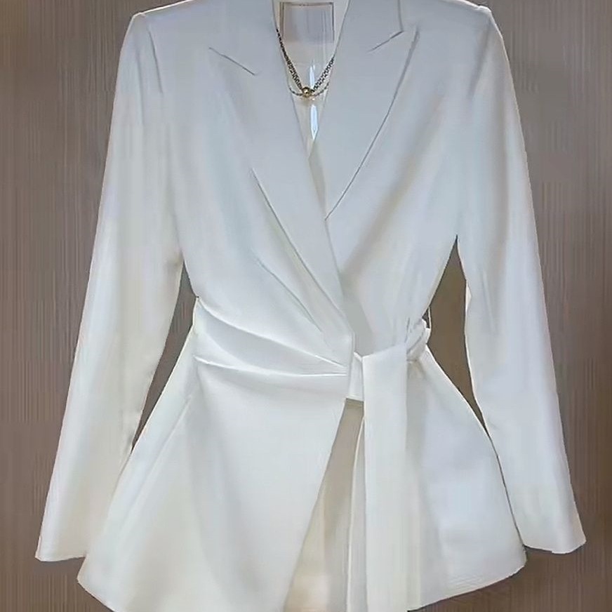 设计感西装外套女2025春季新款气质显瘦收腰感轻奢时尚小西服
