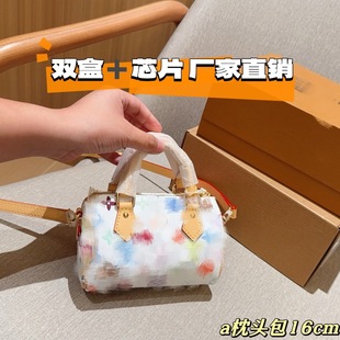 �����ʰ������^�μ�ˮͰ����Ҹ�����ؕr�д�����ͨ��Ů�����s�r��