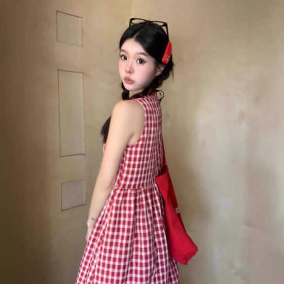 Sweet Red Plaid Sleeveless Vest dress Women's Spring 2025 New Loose Single-breasted Lazy Style Long Dress