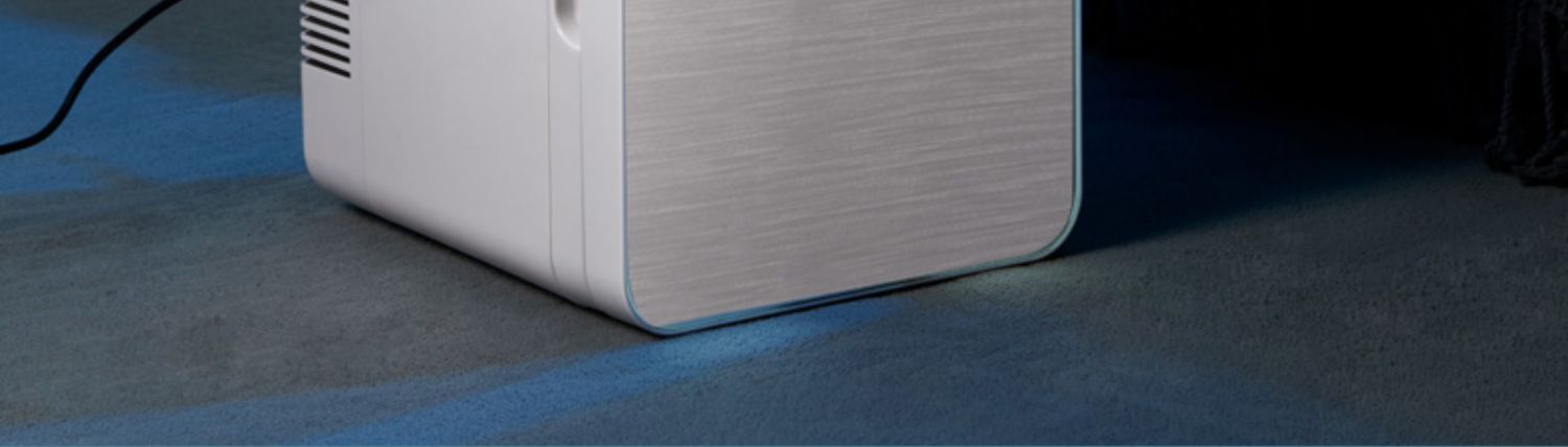 Mini refrigerator energy saving low energy consumption mini drug storage car compressor cosmetics storage car refrigerator