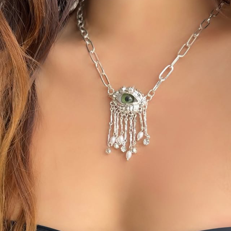 中古の個性的な悪魔の目の真珠のタッセルのイヤリングは軽くて豪華で高級感があります。|undefined