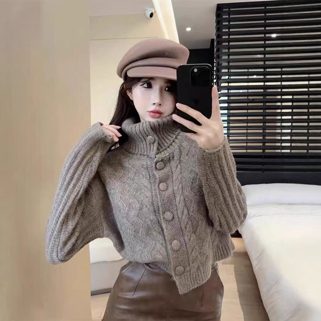 美拉德慵懒风高领毛衣女秋冬外穿感加厚短款针织开衫外套上衣