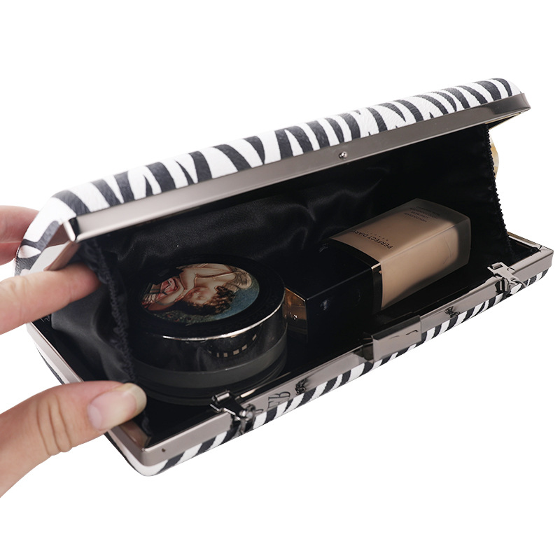 Patrón de cebra directo de fábrica bolso de noche de moda europea y americana embrague PU cadena Comercio exterior bolso de noche transfronterizo exclusivo