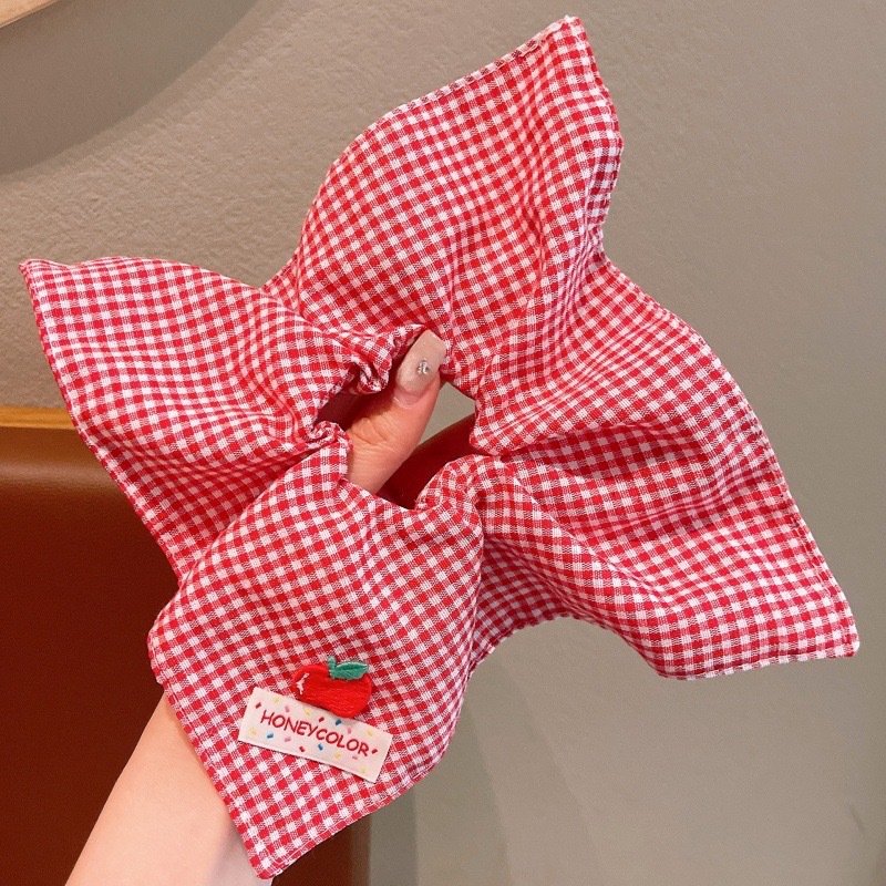 Children's scarf with bow