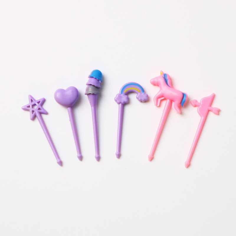 Cartoon japonés encantador tenedor de fruta transfronterizo venta caliente stick de fruta creativa decoración mini tenedor de fruta al por mayor