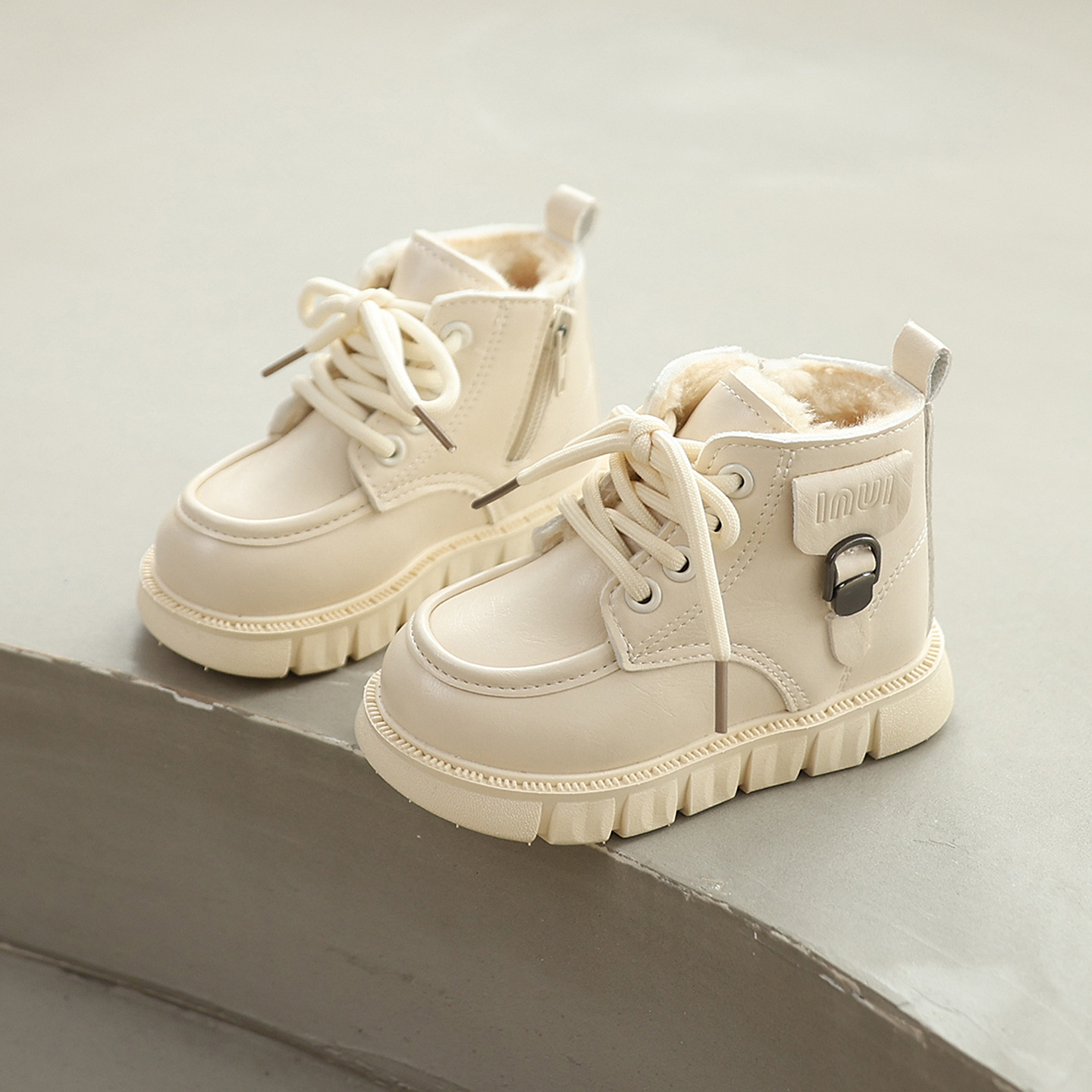 Neue wasserdichte Winter-Kinderstiefeletten, fleecegefüttert, dick gefüttert, Martin-Kleinkindschuhe aus Baumwolle, trendig für Babys_voghion.com