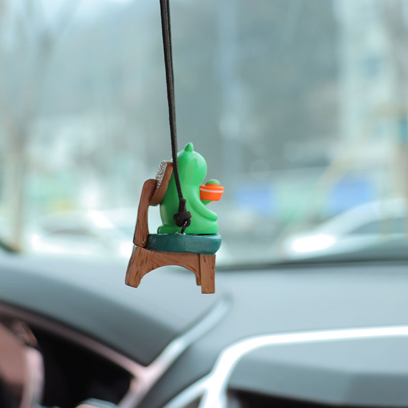 Cartoon frog sitting sofa cross-border car decoration interior pendant pendant car pendant decoration