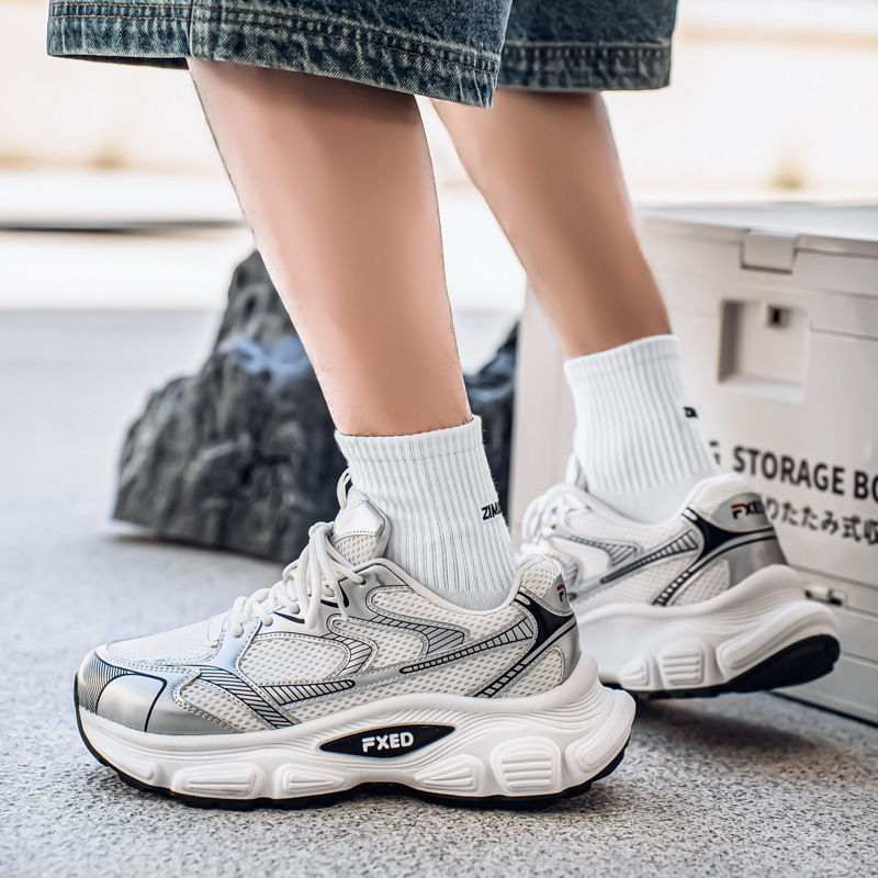 Verano, transpirable y sin olor, calzado deportivo para hombre, suela gruesa, zapatos casuales para papá, nueva tendencia, zapatos de hombre de alta gama