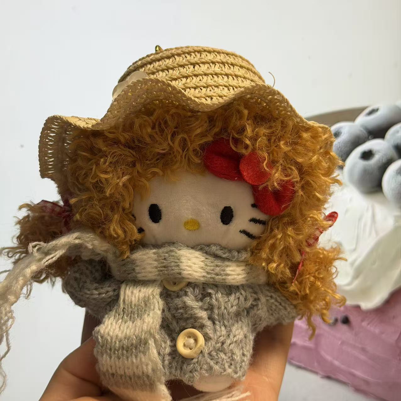 黒麦わら帽子キティ帽子ベビーペンダントラブバックル人形人形かわいいヘップバーンスタイルペンダントキーホルダー
