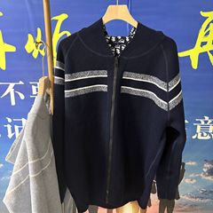 D天井高バージョンCD両面には、ヨーロッパの高級ウールのアルファベットの帽子付きカーディガンのコートを着ています。