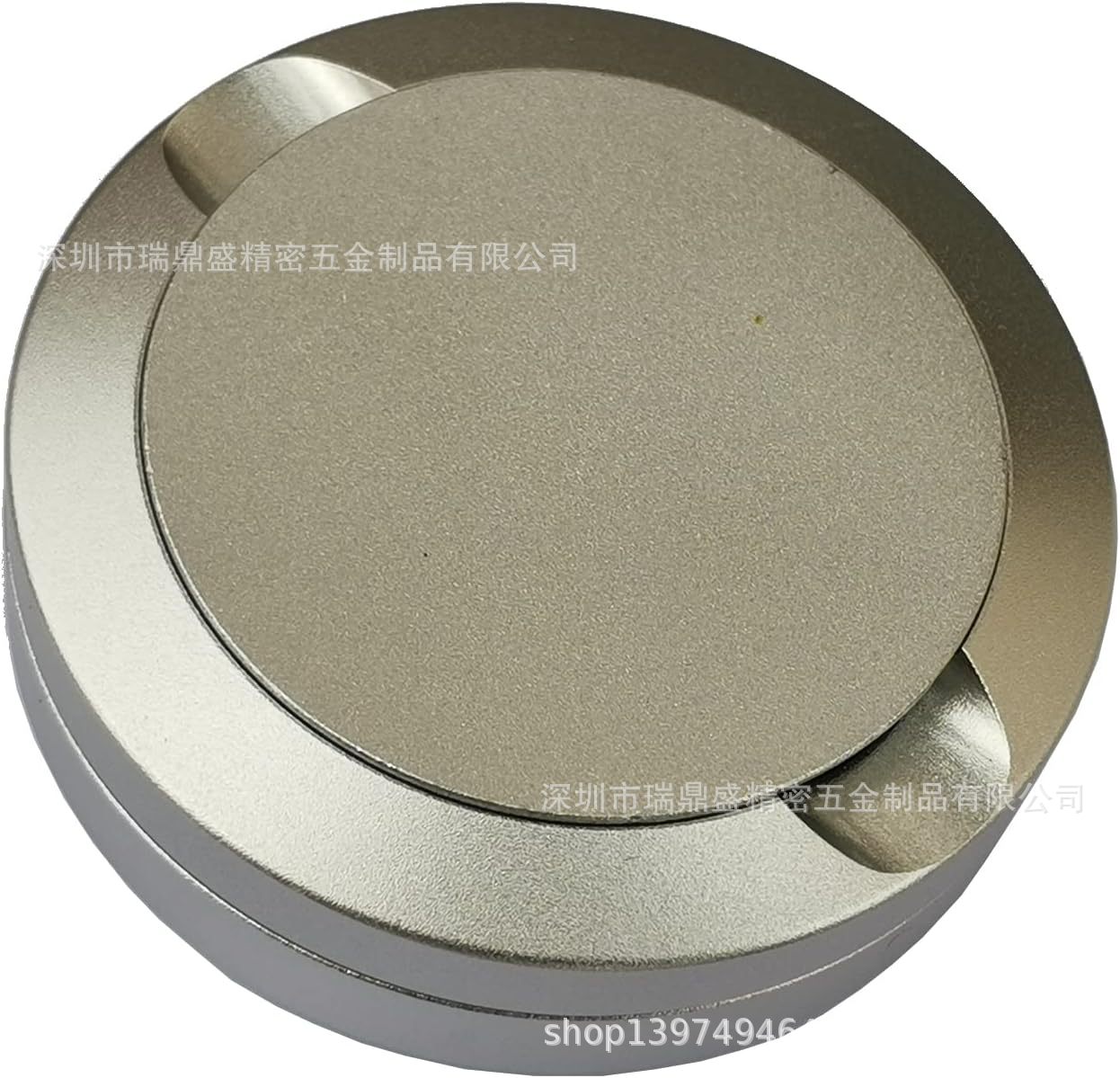 Серебряный