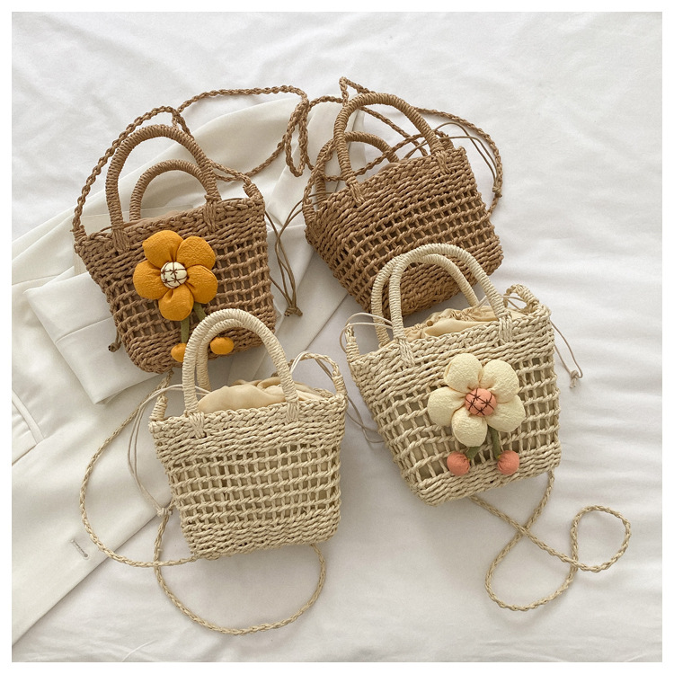 Vacation Floral Soft Surface Square Zipper Straw Bag display picture 5