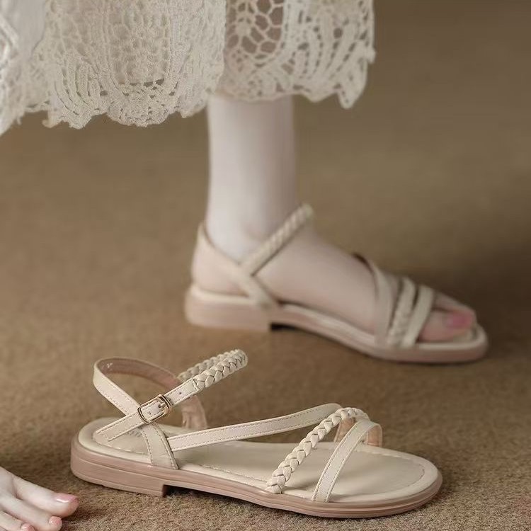 2026 moda de verano versátil y cómodo ligero de fondo suave sandalias de estilo romano plana antideslizante desgaste sandalias de hebilla