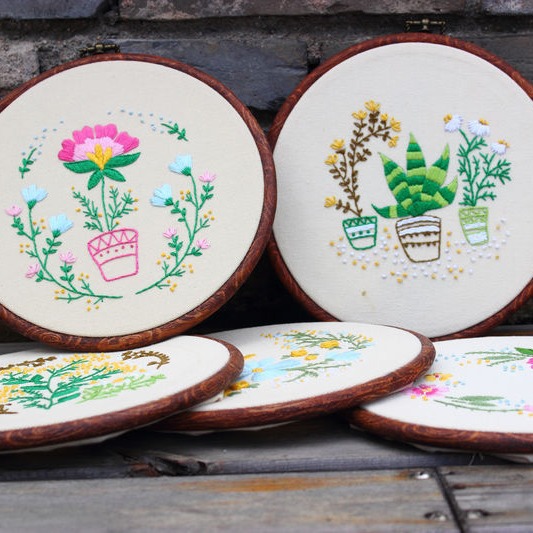 Blooming jardín hecho a mano DIY tela novato europeo bordado flores y plantas material paquete kit costura traje