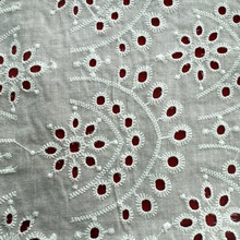 现货供应全棉花边绣花布 棉布刺绣面料 棉线镂空刺绣绣花布