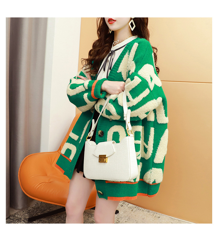 Oversized Cardigan mit Buchstabenmuster – Koreanischer Strickpullover mit Stickerei, Kontrastbesatz, kuscheliger V-Ausschnitt, offene Vorderseite, Damen-Loungewear für Herbst/Winter_voghion.com