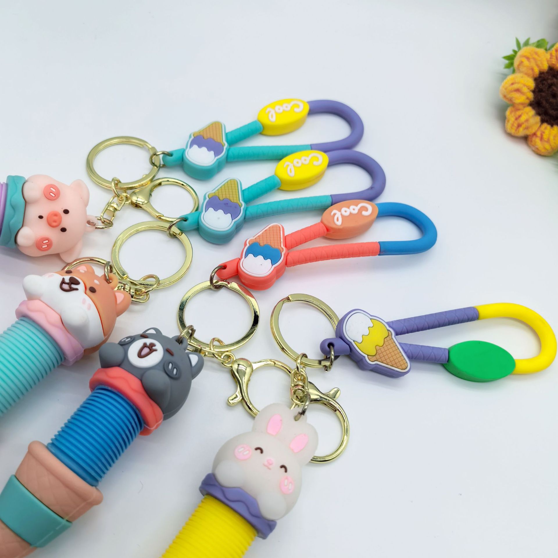 Descomprimir dibujos animados telescópicos lindos creativos animales helados llavero colgante bolsos de automóviles colgante regalos de actividad
