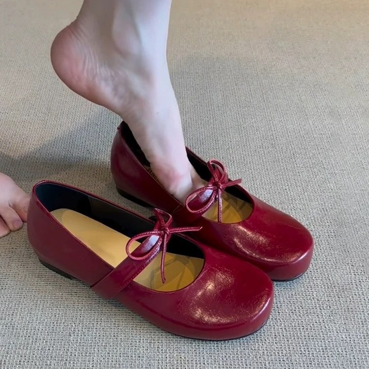2025 New Niche Artistic Style Soft Leather Flat Mary Jane For Women European Station Round Toe Retro Elegant Single_vogvips.com