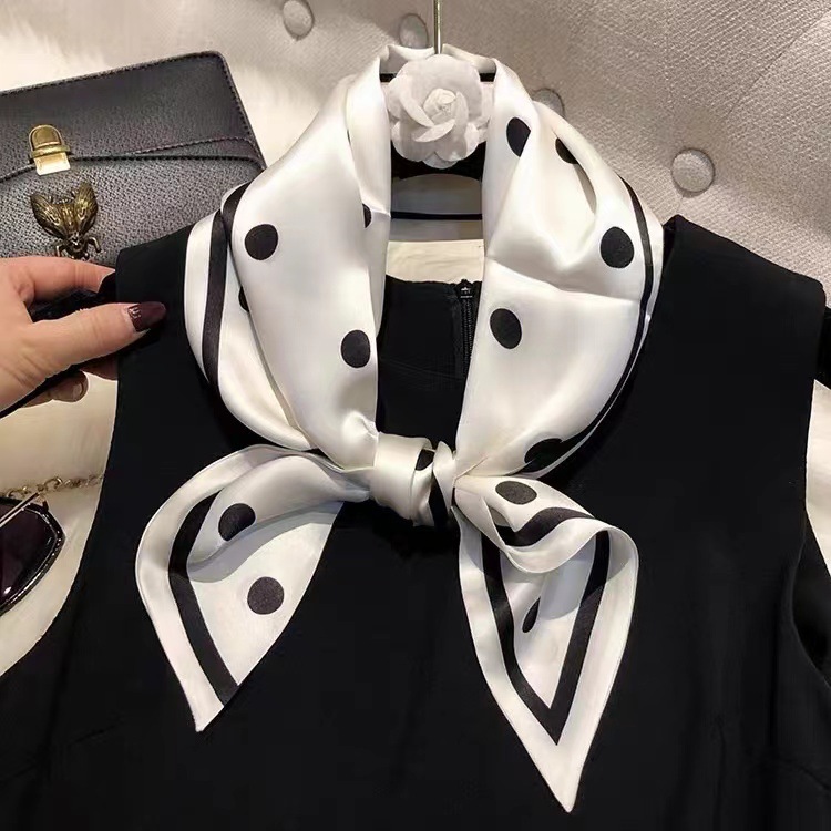 10b45da0d28798224a68977928829d