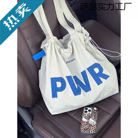 包包女韩版新款字母印花尼龙单肩包休闲百搭便携抽绳大容量托特包