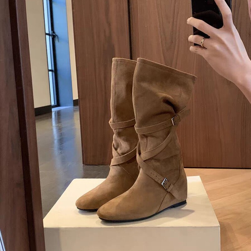 Grape Mom's Same Style Height-Increasing 6cm~ Korean-Style Round-Toe Flat Suede Slouchy Mid-Calf Boots for Women, Autumn and Winter