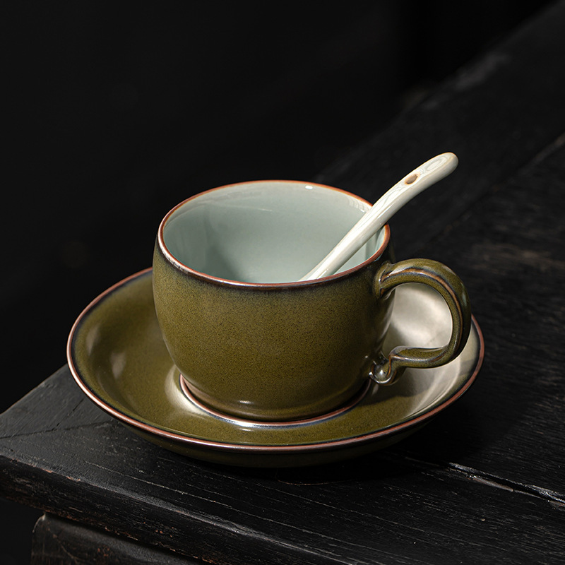 Tazas de café y platos de té de la tarde, horno de viento de cerámica retro, alto valor de la oficina, taza de oficina con cucharas de Ruwao