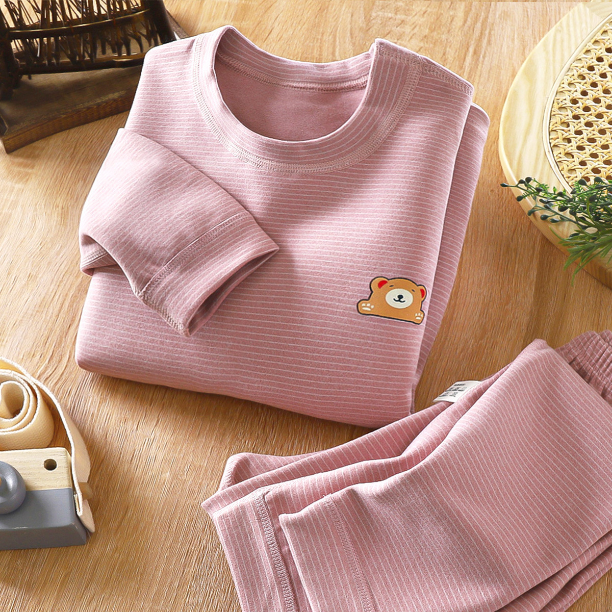 Terciopelo sin hueso para niños de Cuello medio nuevo ropa de otoño traje de pantalones largos traje de ropa interior térmica engrosada a rayas para bebés de hombres y mujeres