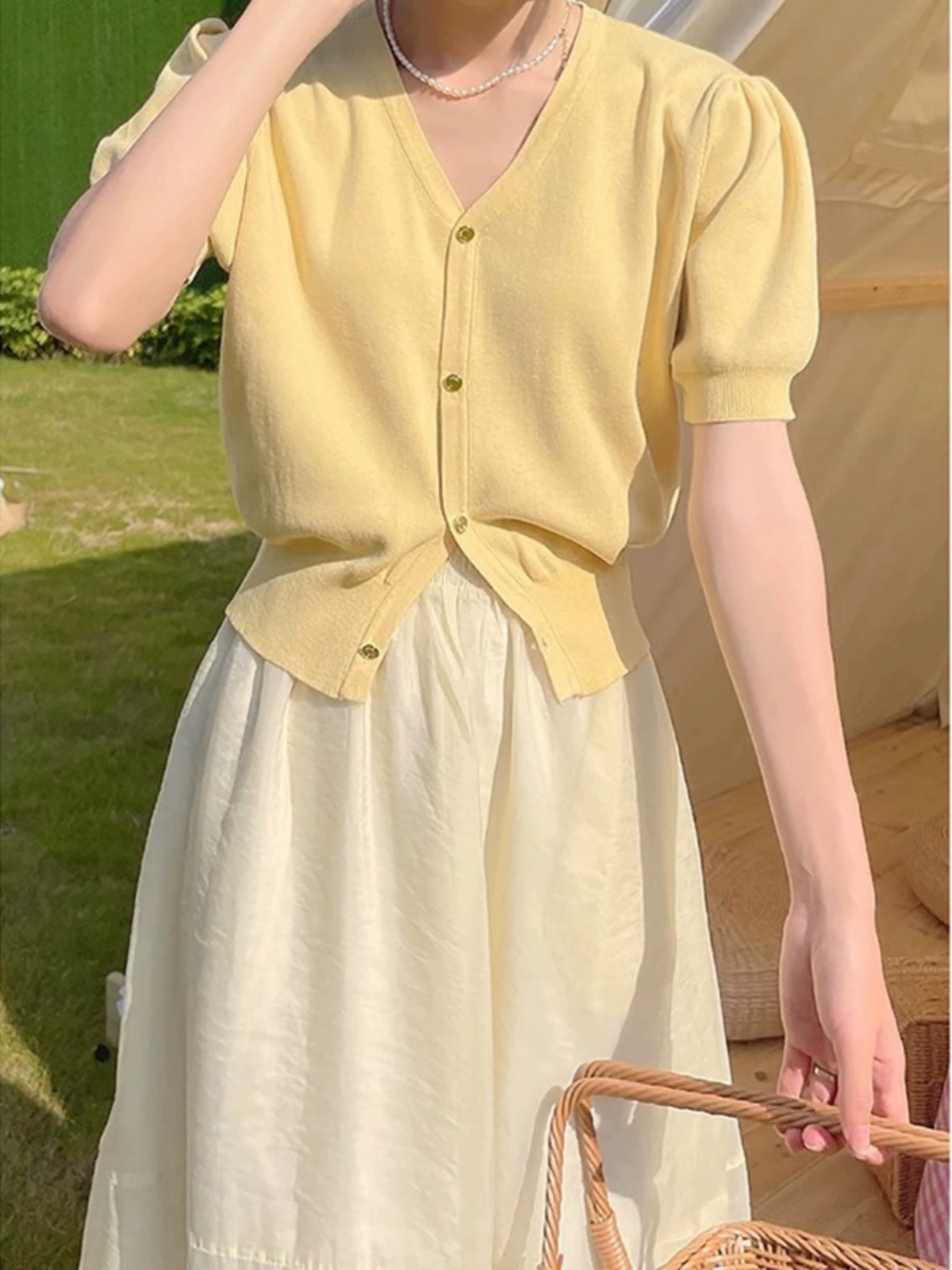 Летний ретро французский вязаный женский маленький кардиган топ с V-образным вырезом с пузырьками рукава с короткими рукавами