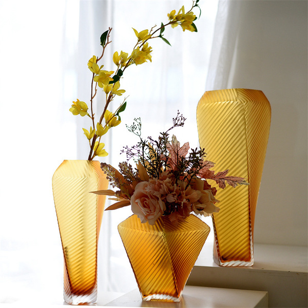 Modern classic sophisticated amber glass elite pyramid