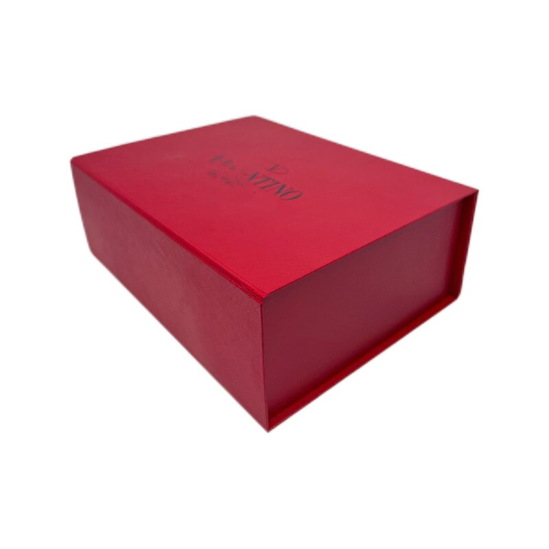 90% off Molded Luxury Folding Gift Box for Shoes, Bags, and Clothing, High-End Packaging Valentino 90% off Molded Luxury Folding Gift Box for Shoes, Bags, and Clothing, High-End Packaging Valentino